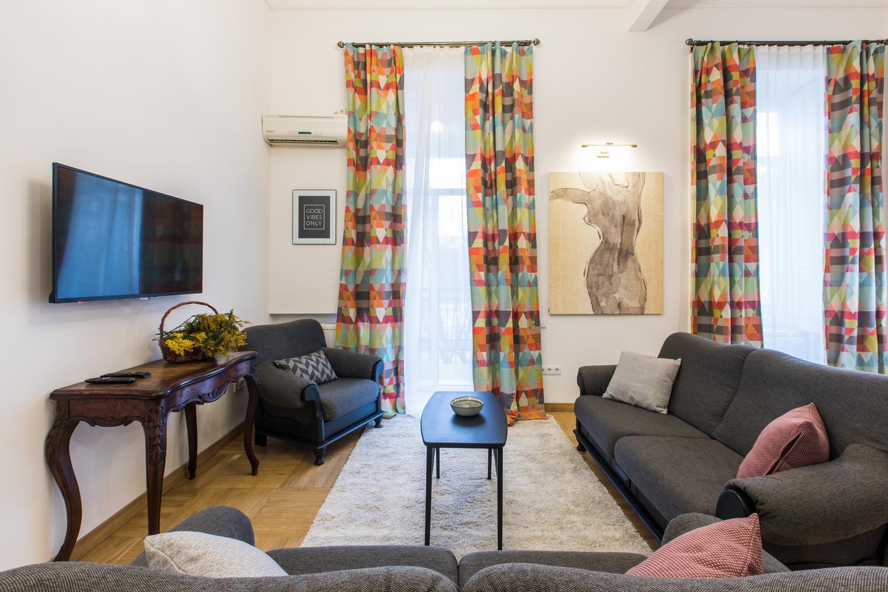 New Apartment On Rustaveli Avenue Tbilisi Ngoại thất bức ảnh